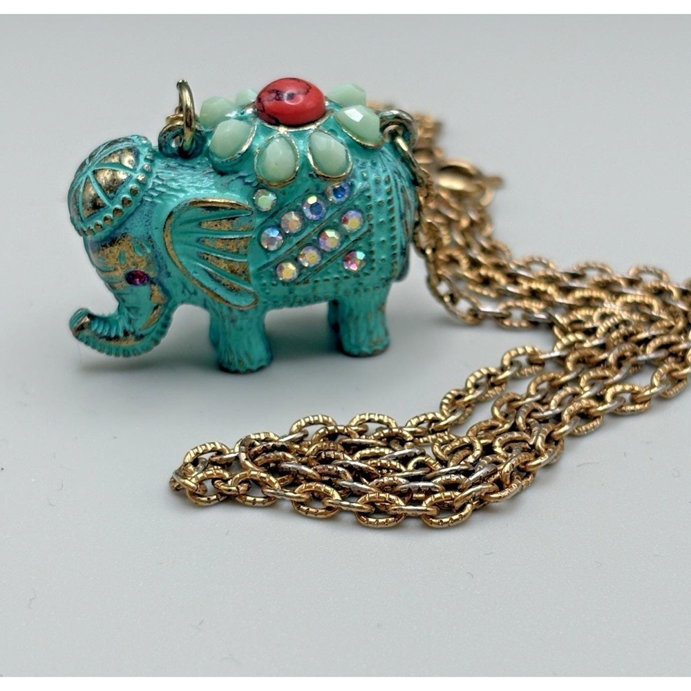Vintage Boho Beaded Elephant Pendant Necklace Turquoise Color Solid Metal 24"